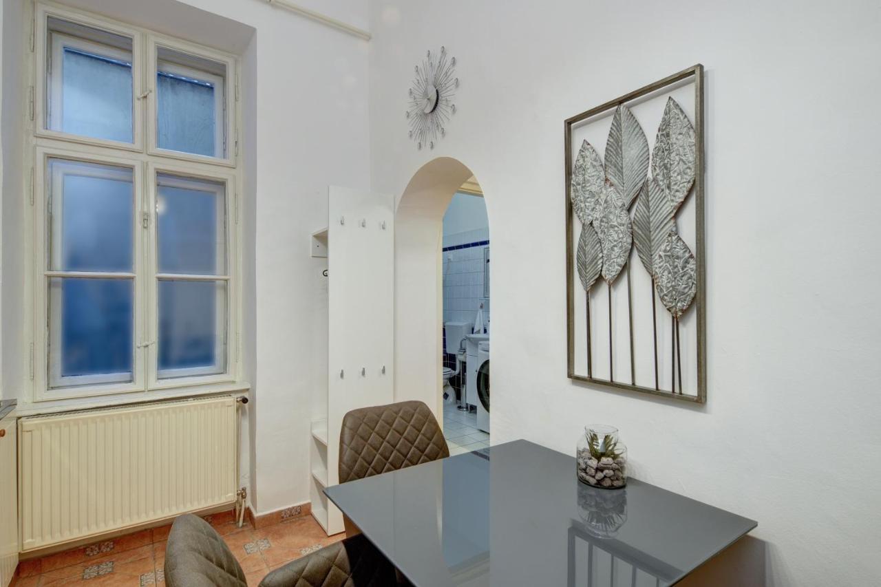Appartement Free Garage Parking, Ac And Bikes In The Downtown à Budapest Extérieur photo